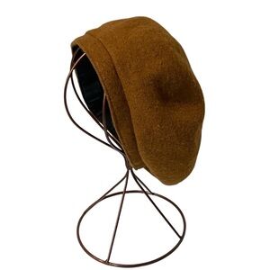 THE GAP - NWT - RUST FALL / WINTER COLOR.  WOOL BLEND - APPROX. 21” DIAMETER B9